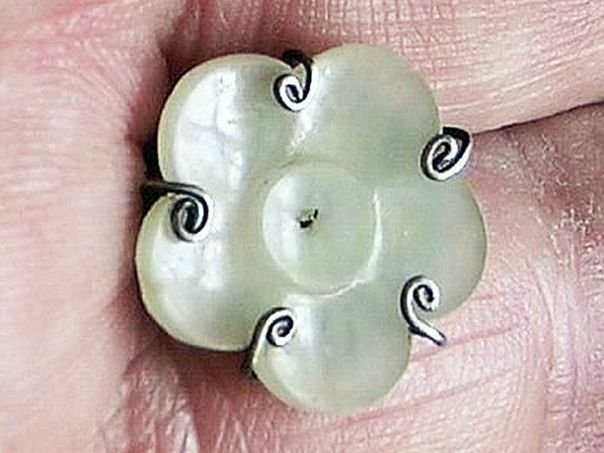 Flower 13 set in a gilt silver mounting - (3138)